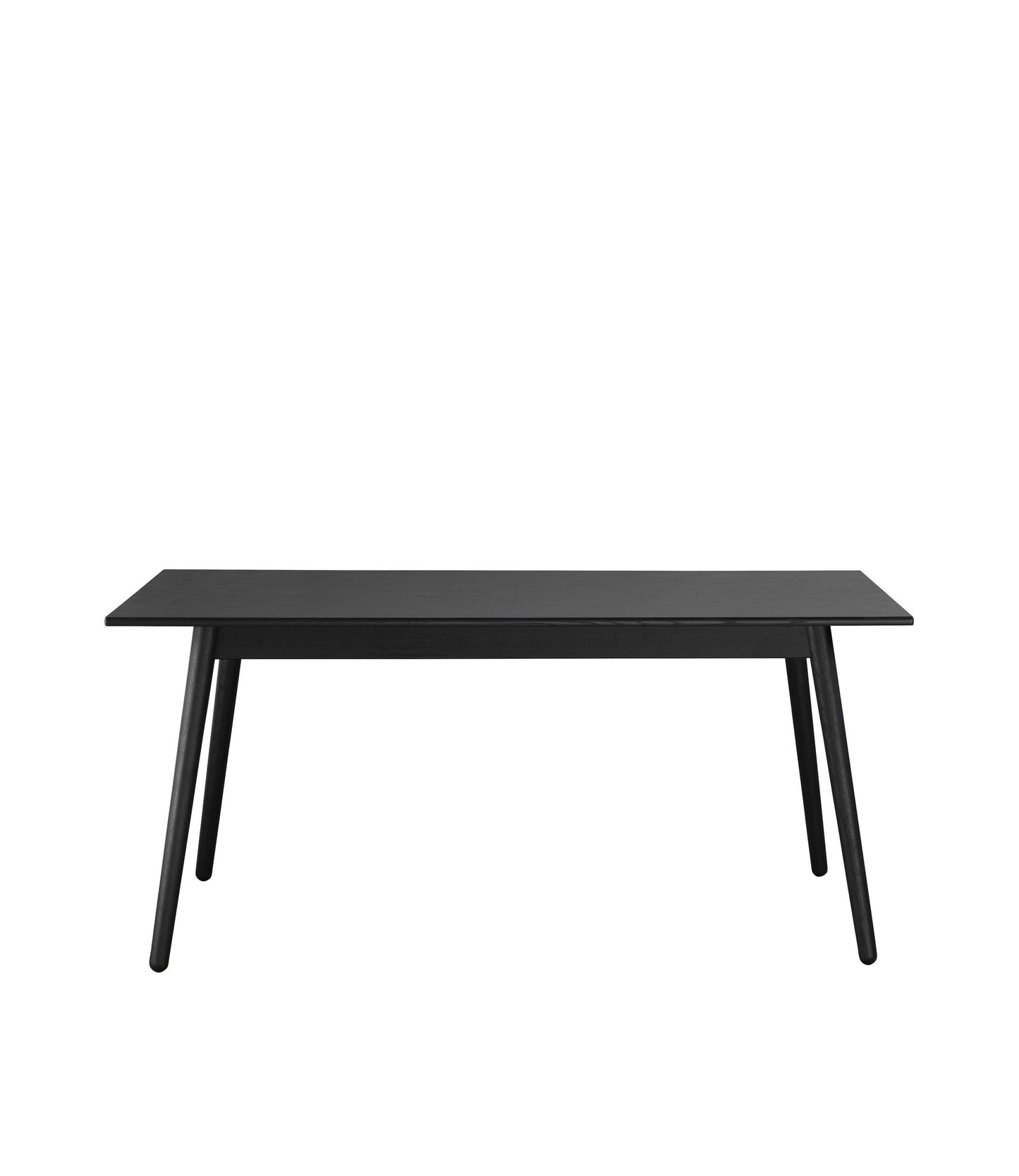 C35B - Dining table