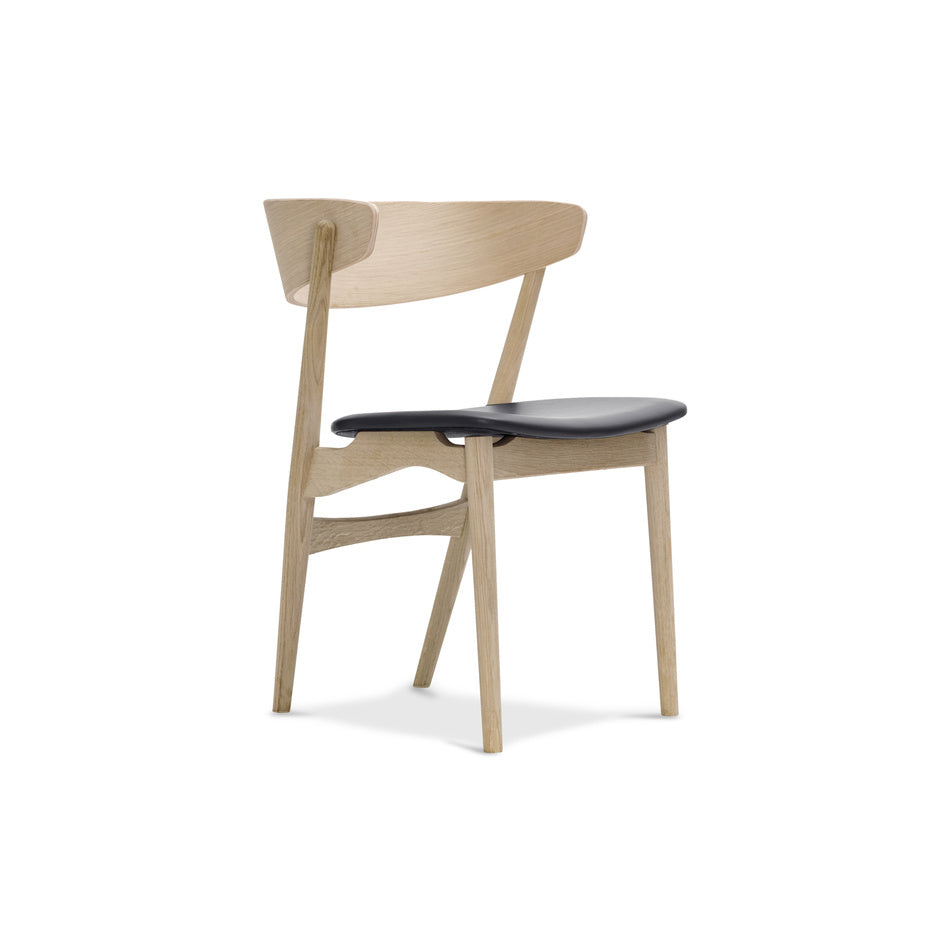 No. 7 Dining Chair, Oak- Wooden backrest/Upholstered seat