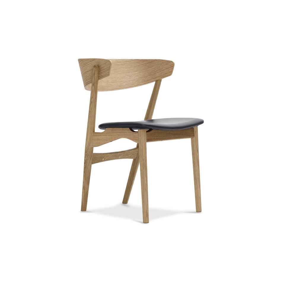 No. 7 Dining Chair, Oak- Wooden backrest/Upholstered seat