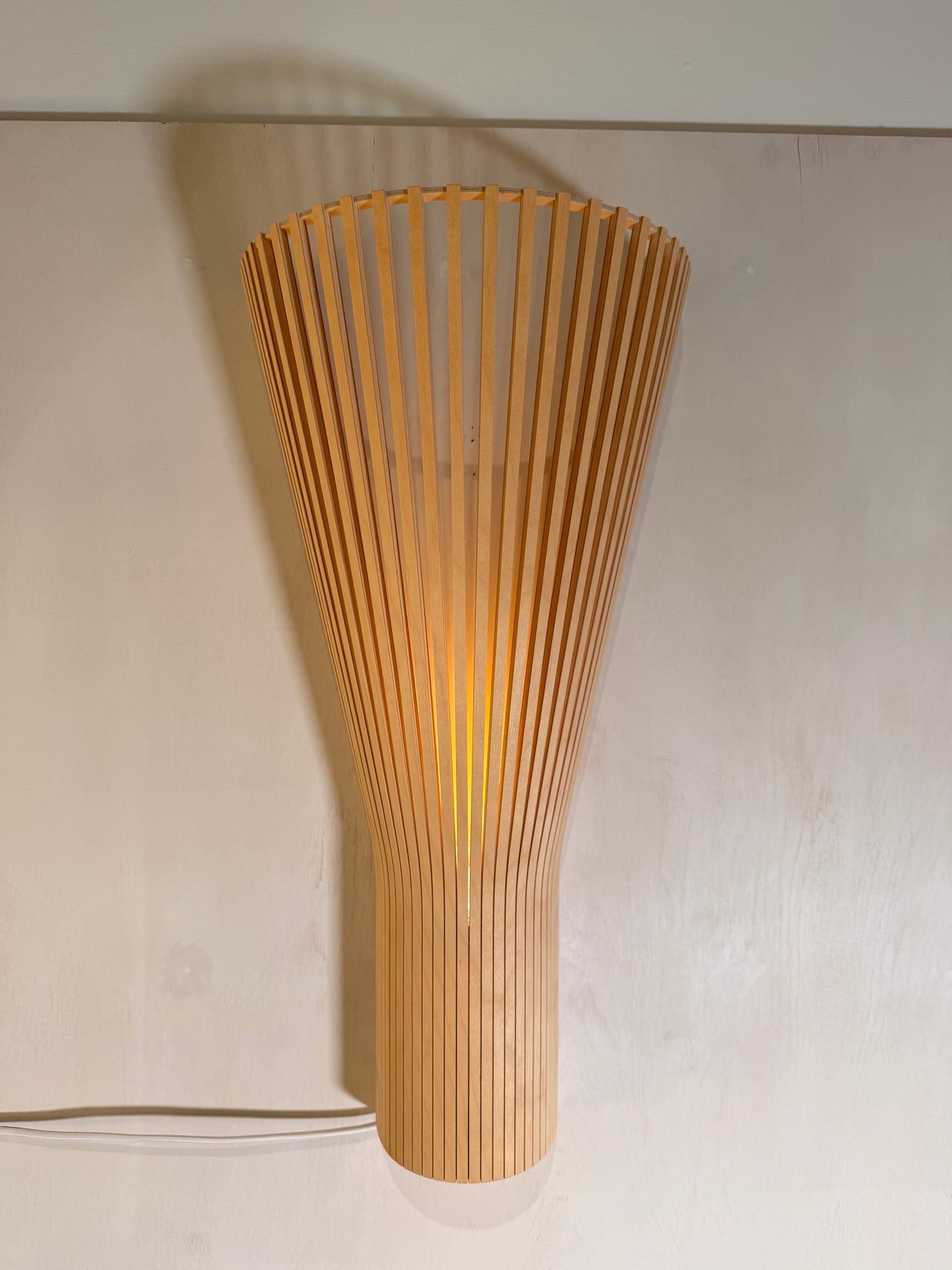 Secto 4230 Wall Lamp