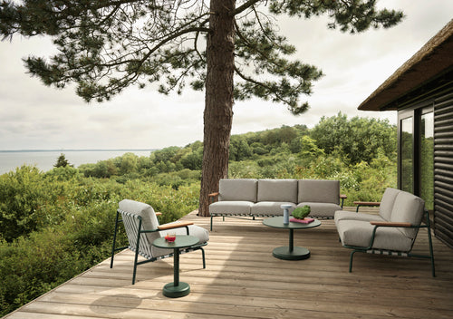 Settle Outdoor Lounge Chair