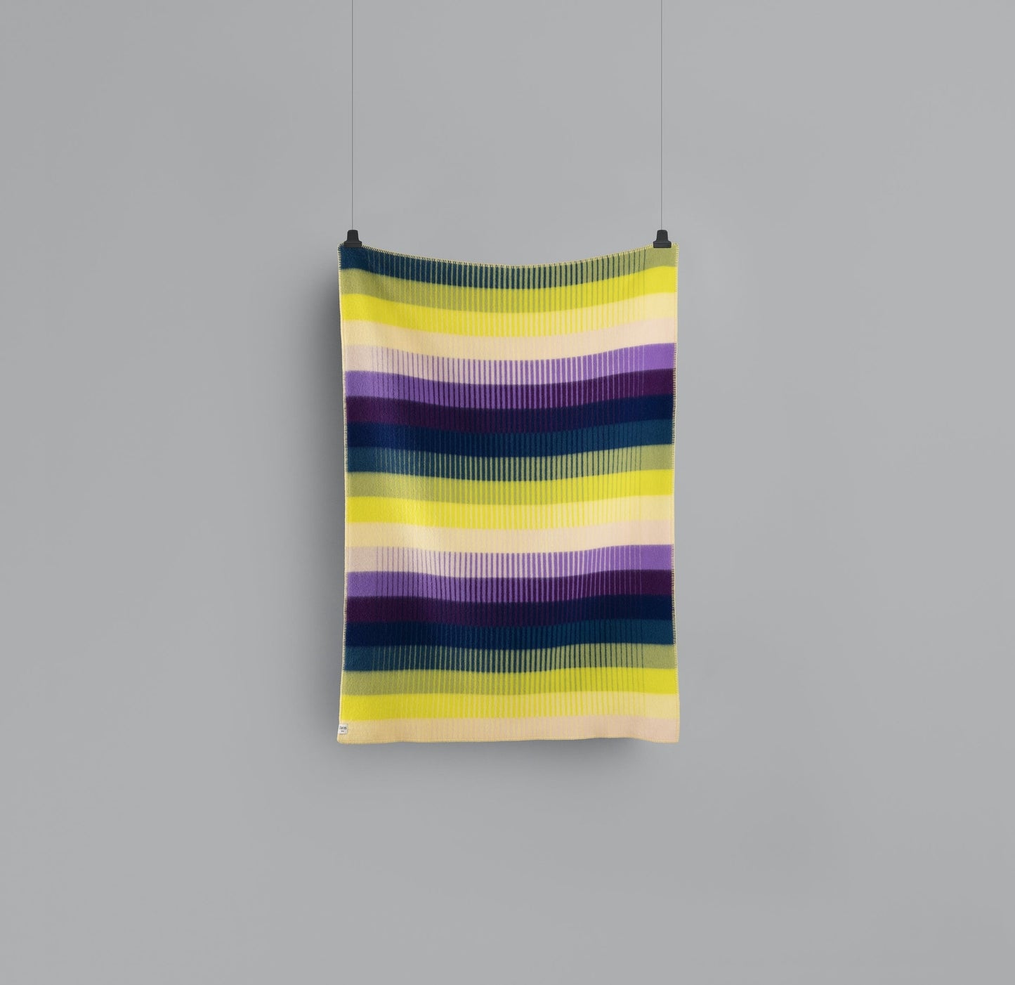 Asmund Gradient Throw