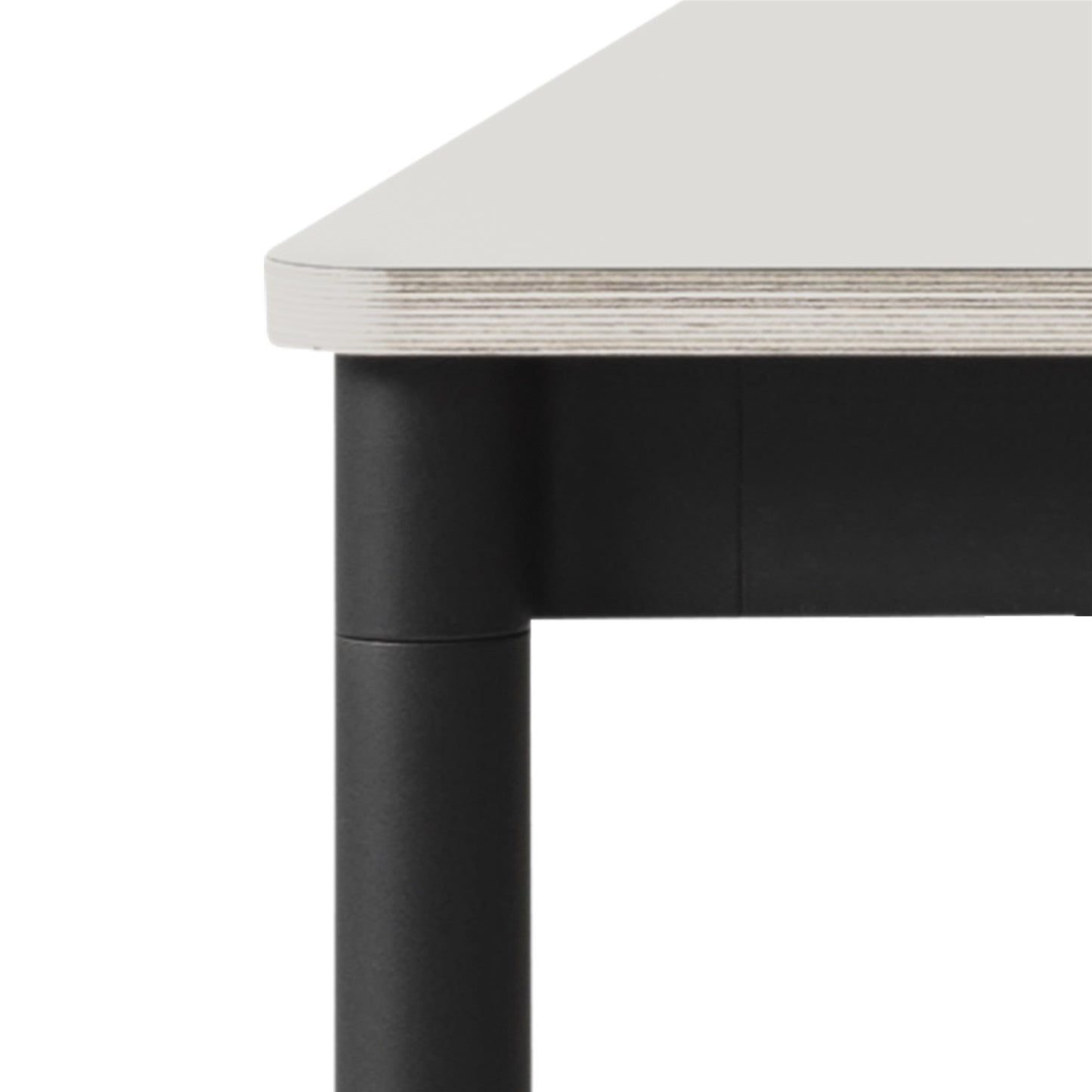 BASE TABLE / 140 X 80 CM / 55.1 X 31.5"