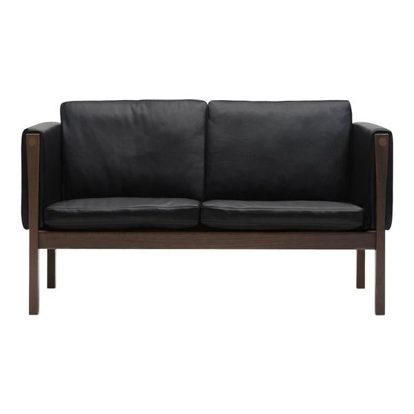 CH 162 Sofa Walnut