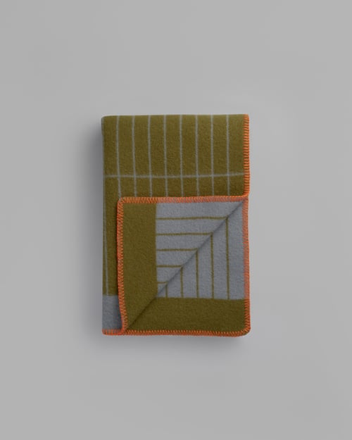 Kassett Throw