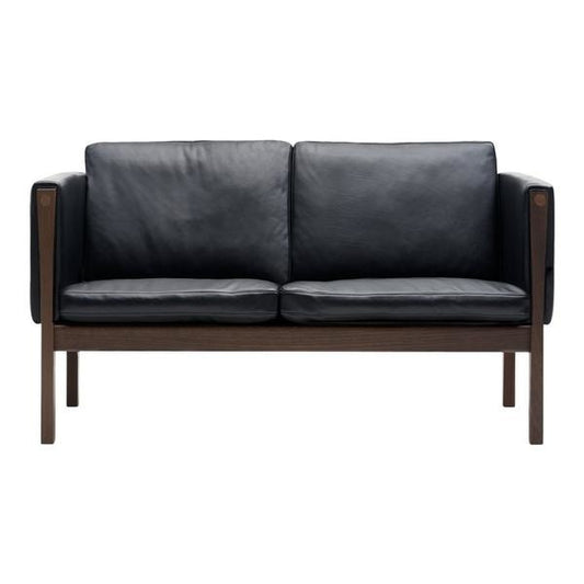 CH 162 Sofa Walnut