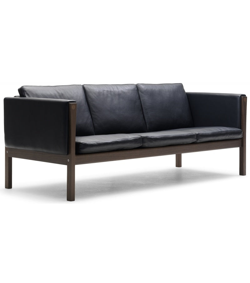CH 163 Sofa Walnut