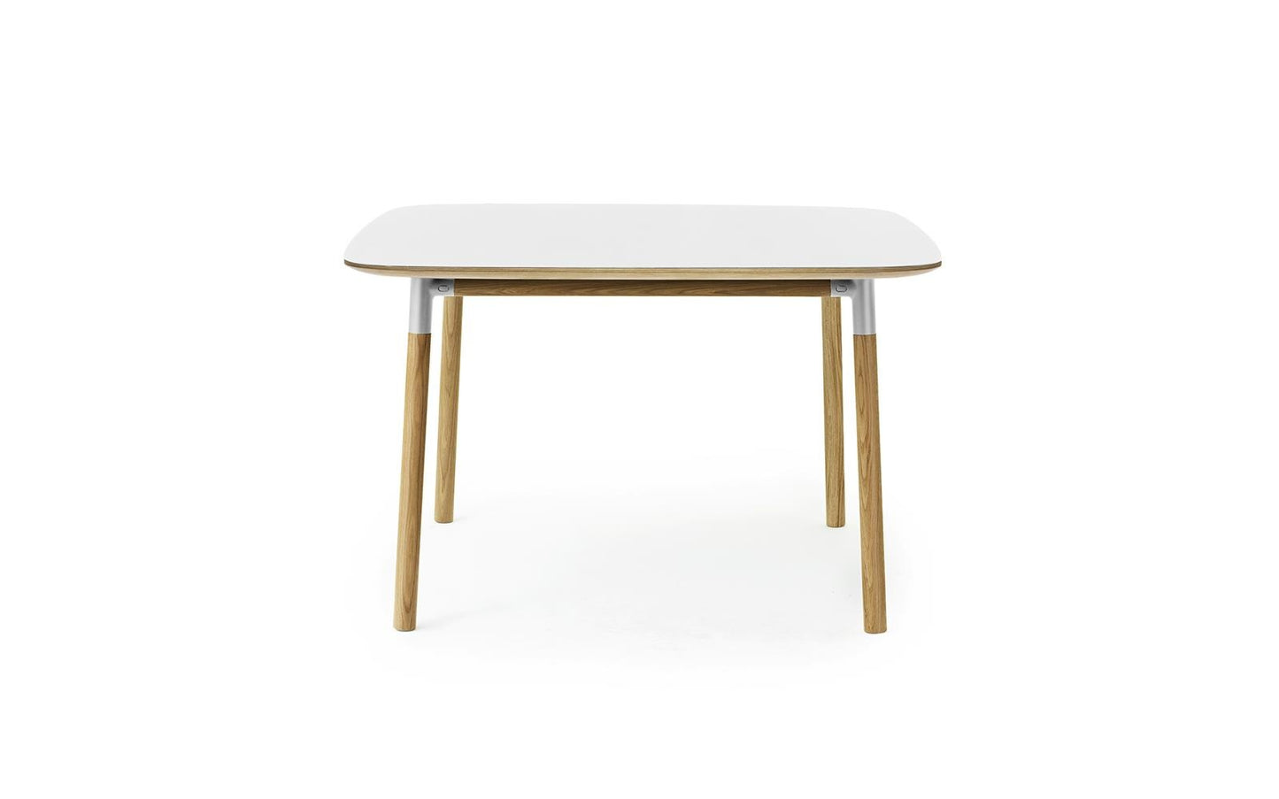 Form Table 120 x 120 cm