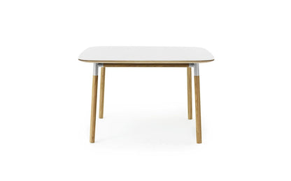 Form Table 120 x 120 cm