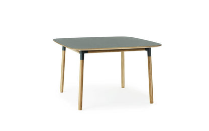 Form Table 120 x 120 cm