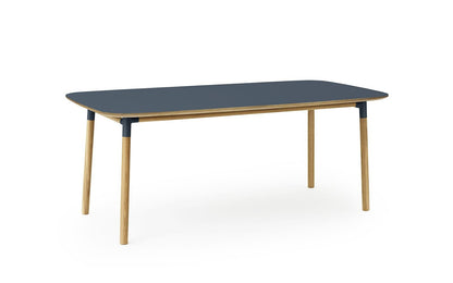 Form Table 95 x 200 cm