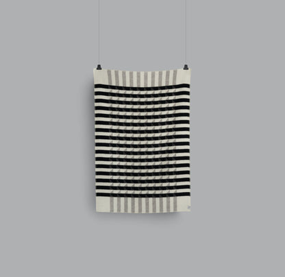 Kvam Throw