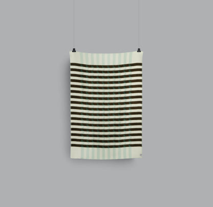 Kvam Throw