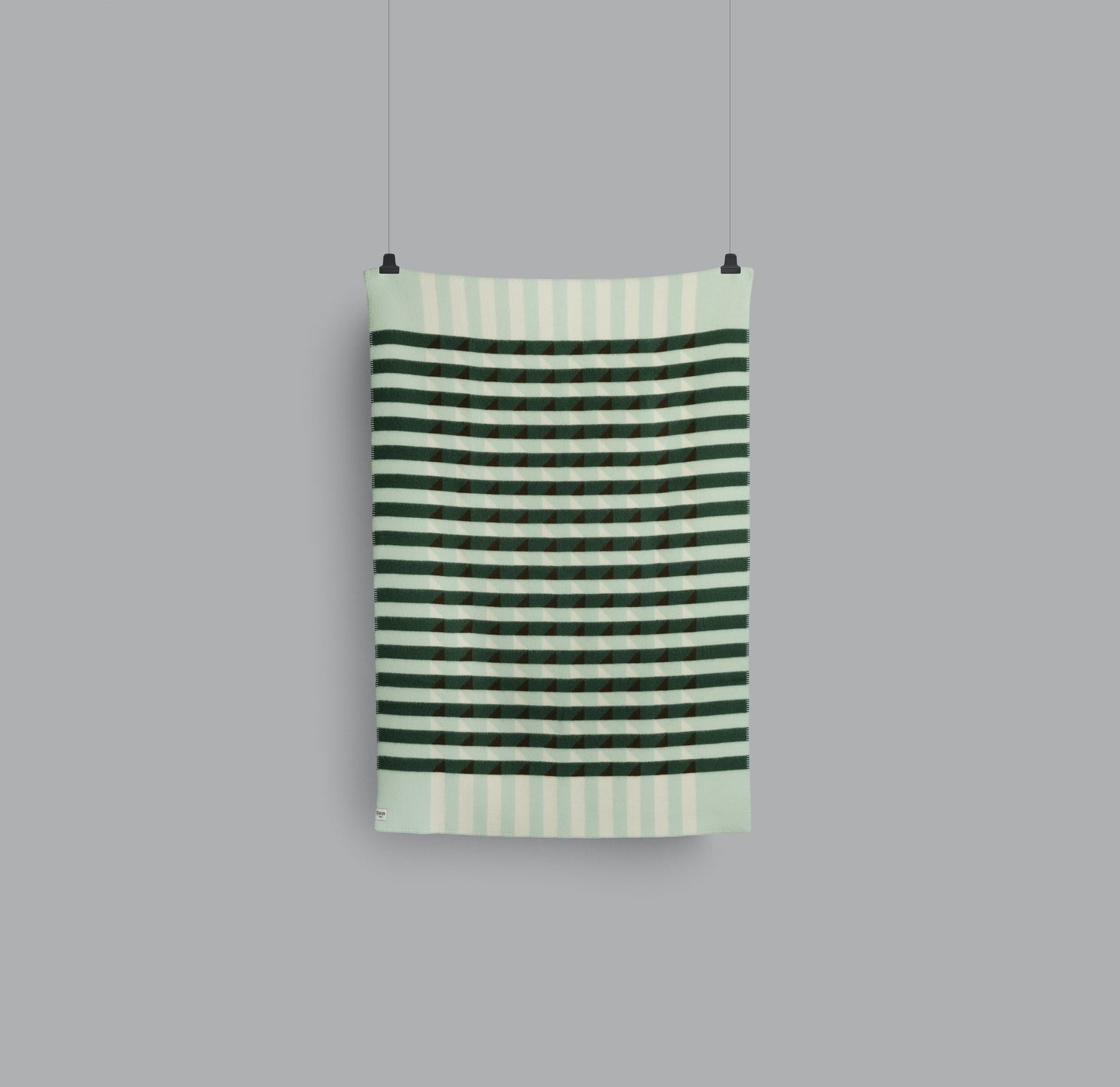 Kvam Throw