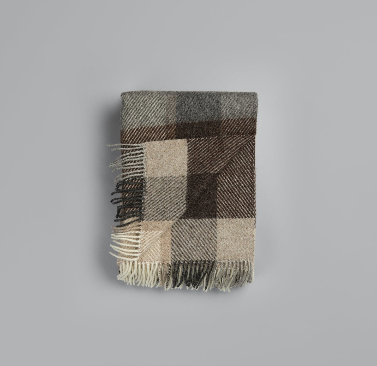 Myrull Throw
