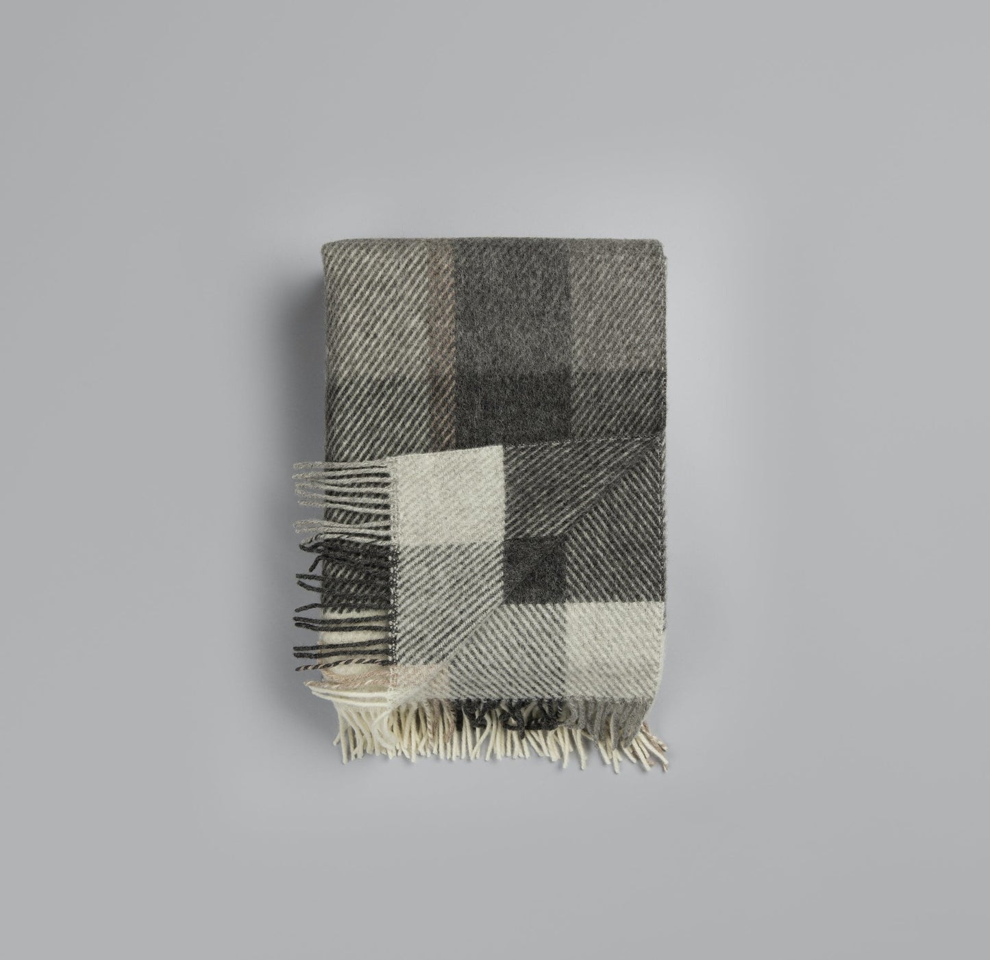 Myrull Throw