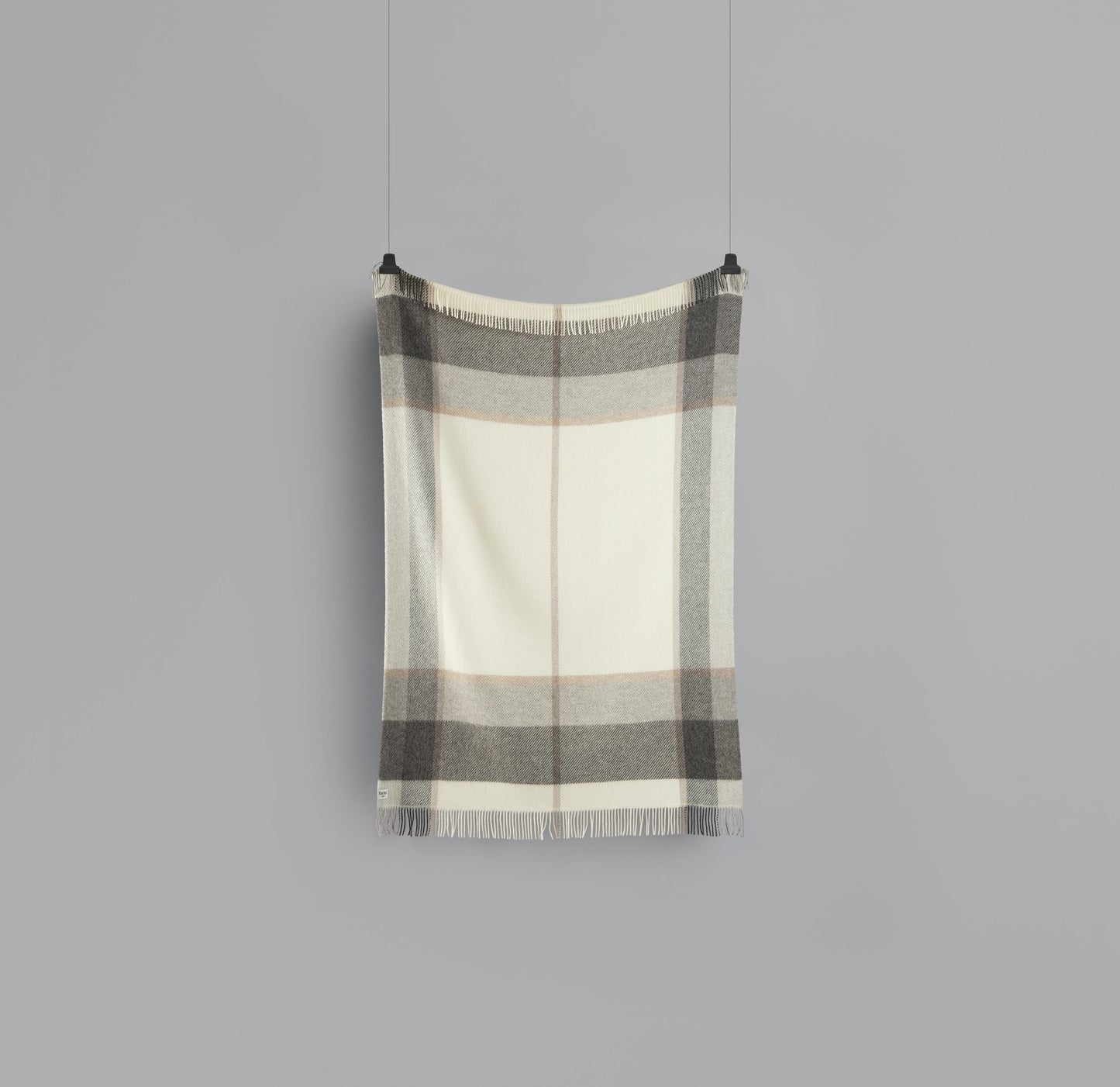 Myrull Throw