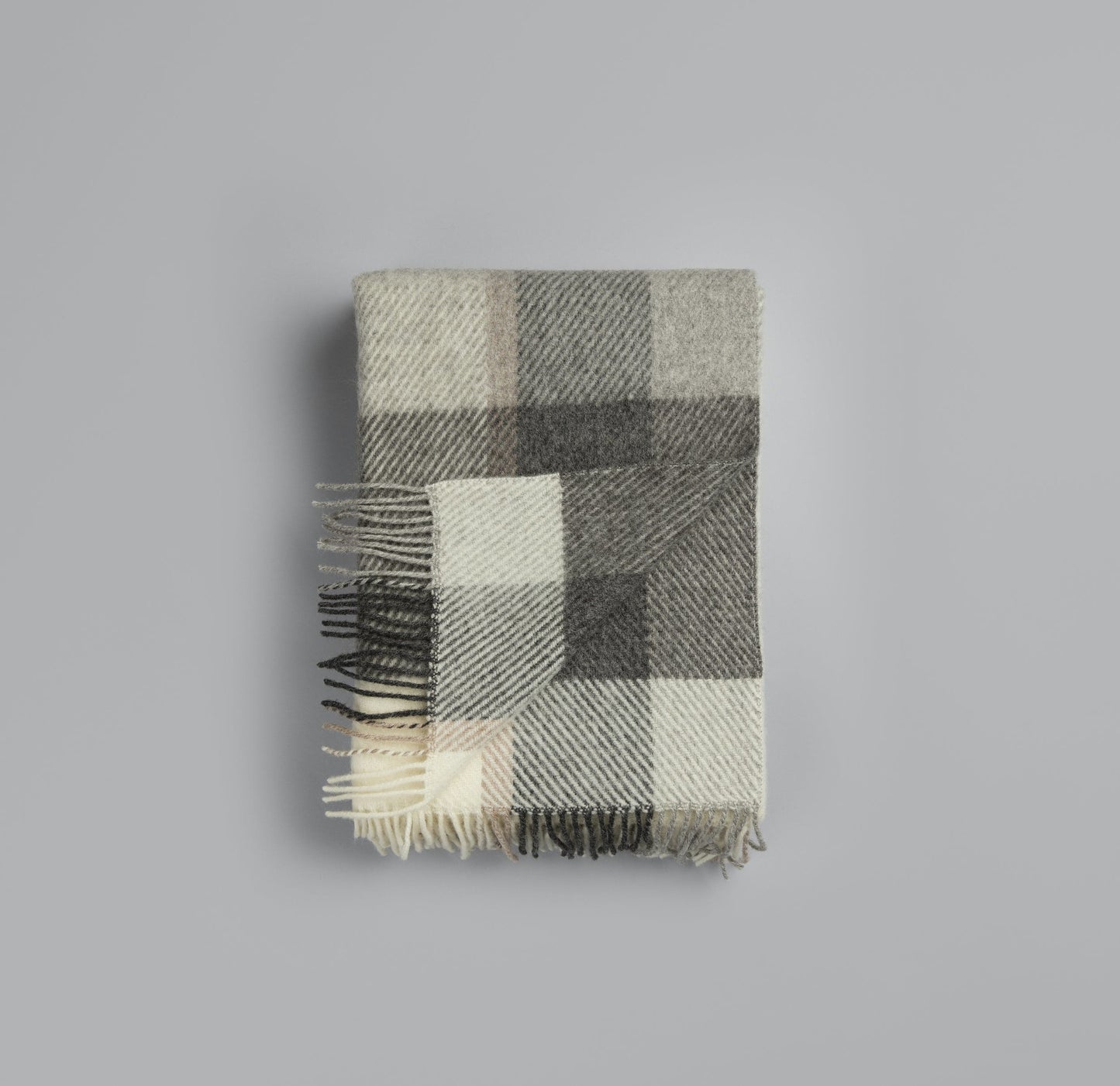 Myrull Throw