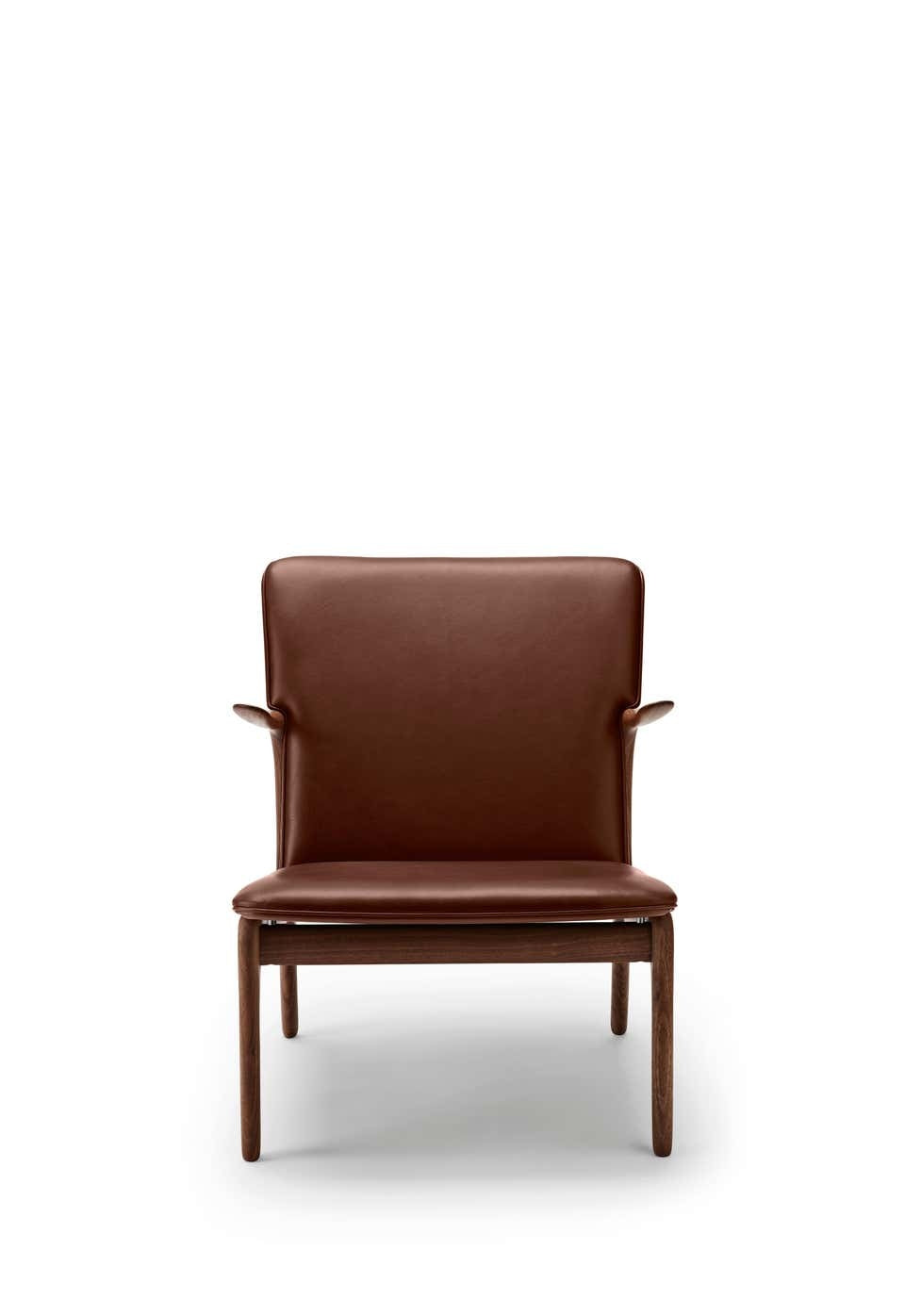OW124 - Beak Chair Walnut