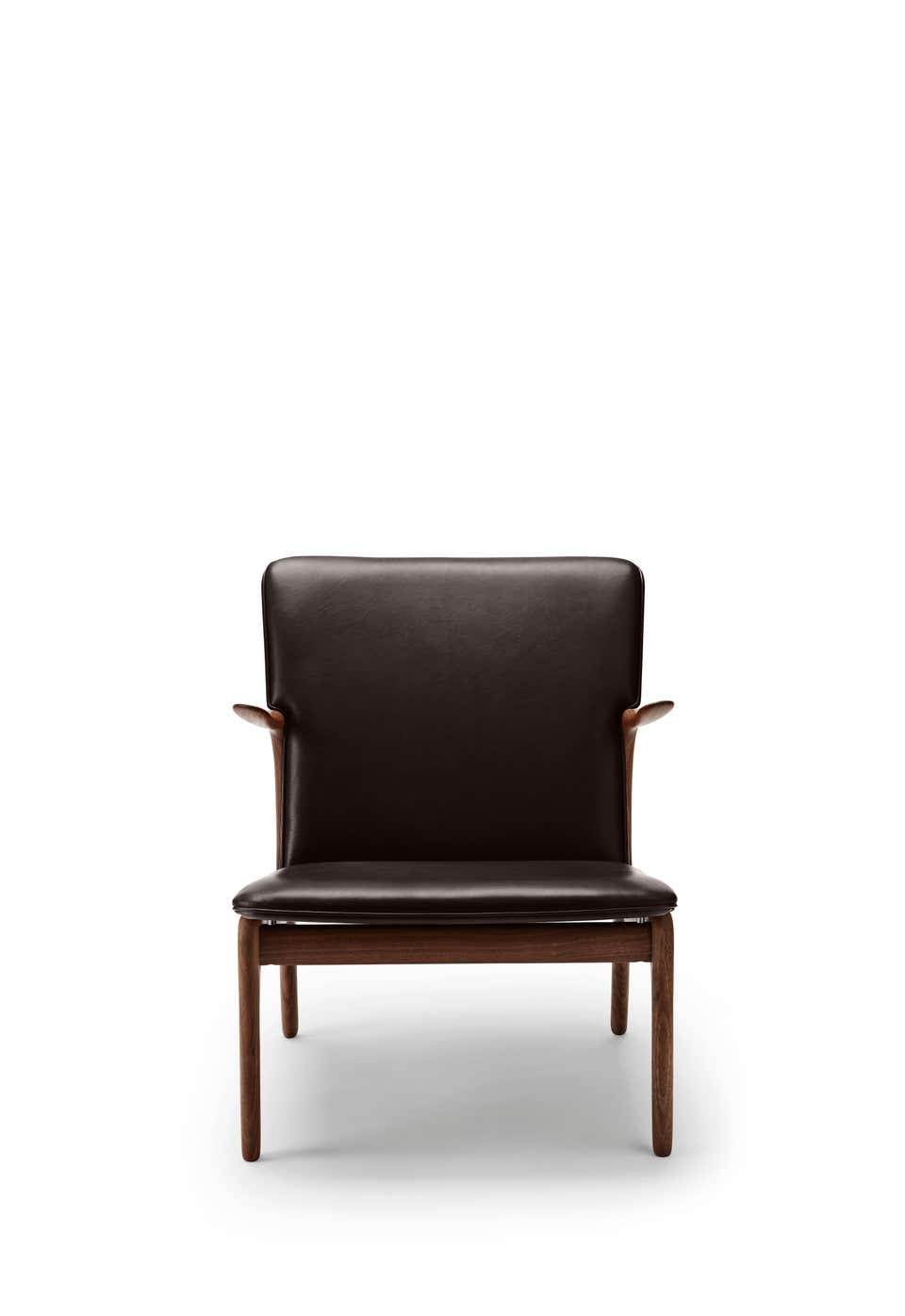 OW124 - Beak Chair Walnut