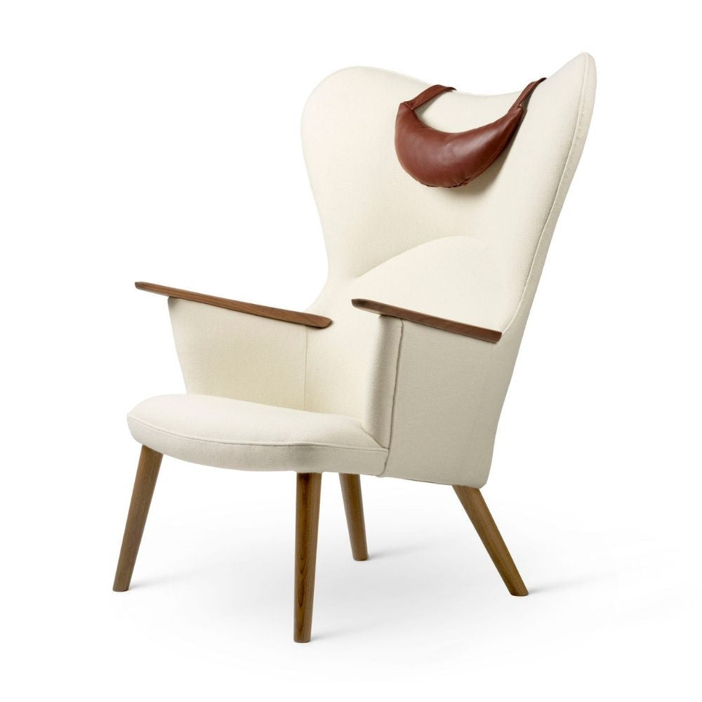 CH78 Mama Bear Lounge Chair Walnut